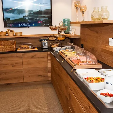 Hotel Garni Mirabell 3*