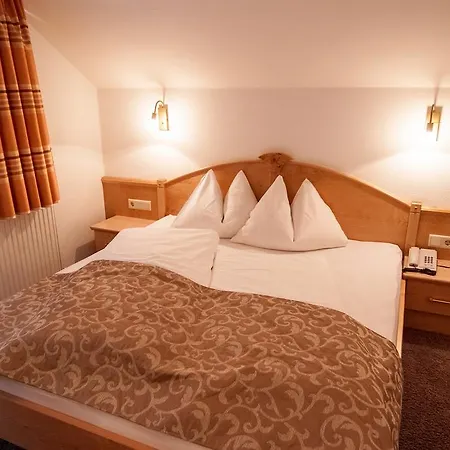 Garni Mirabell Hotel 3*