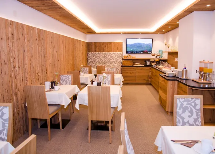 Garni Mirabell Hotel 3*