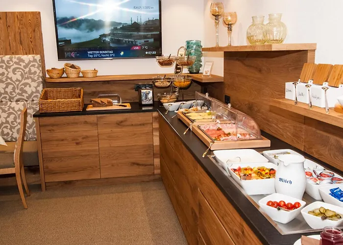 Hotel Garni Mirabell 3*