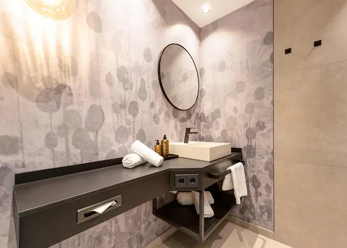 Hotel Garni Mirabell 3*