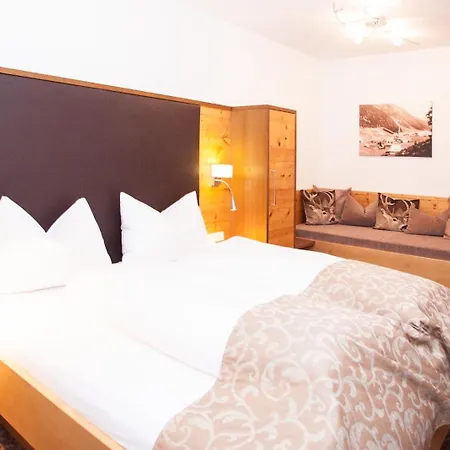 Garni Mirabell 3* Ischgl
