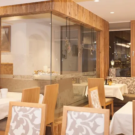 Szálloda Garni Mirabell